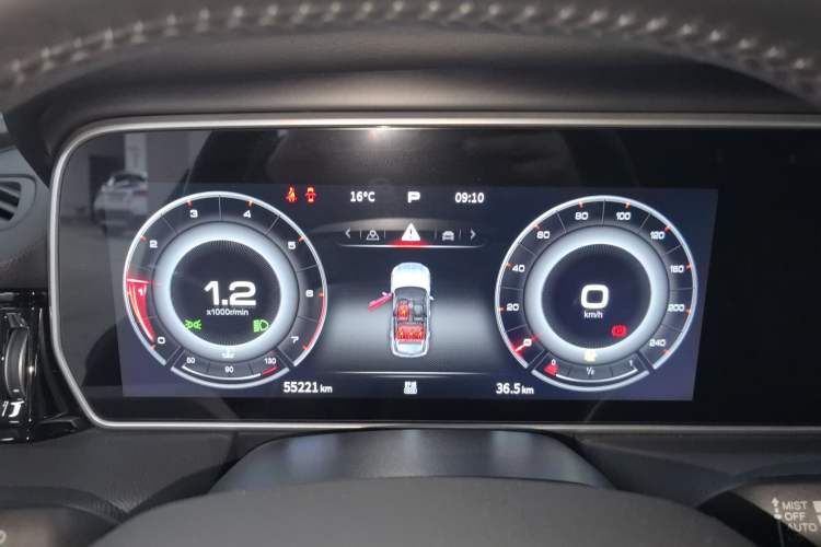 Used Hongqi HS5 2022 Revised Version 2.0T Smart Connect Flagship Edition Instrument Cluster