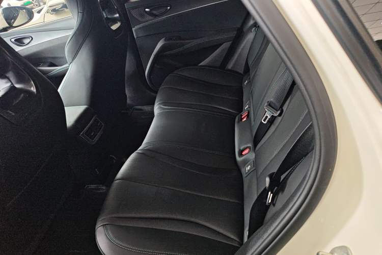 Used BYD Seal 06 New Energy 2025 DM-i Smart Drive 120KM Deluxe Model