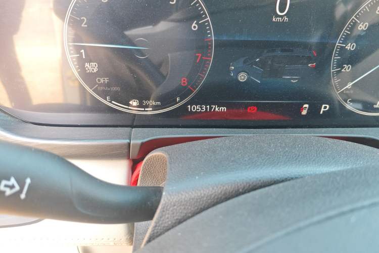 Used Buick GL8 2023 ES Lu Zun Comfort Model Odometer Close Up