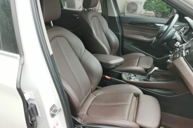 Used BMW X1 2022 sDrive20Li Fashion Model Right Front Seat