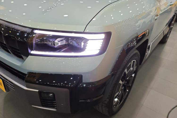 Used Formula Leopard Leopard 8 2025 Smart & Brave Flagship Edition 7 Seats