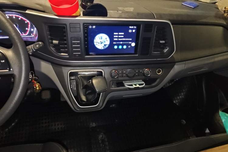 Used SAIC MAXUS Xintu V80  Audio And AC Panel