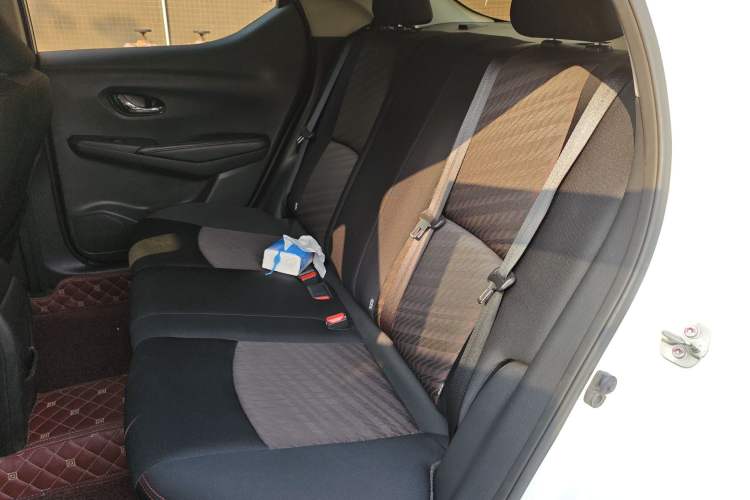 Used Nissan Lannia 2016 1.6L CVT Smart Cool Edition Left Rear Seat