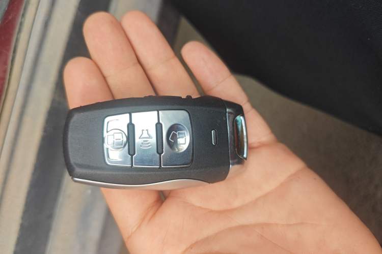 Used Haval H2 2016 Red-Label 1.5T Manual Two-Wheel Drive Luxury Model