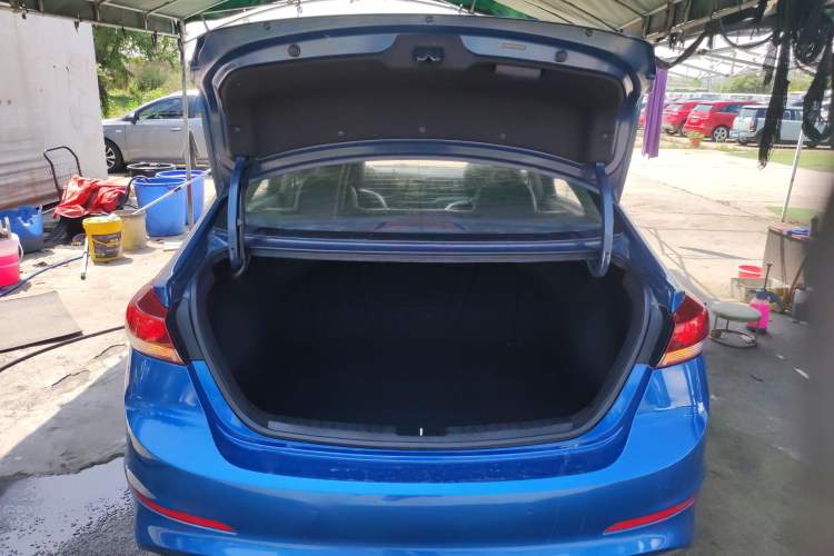 Used Hyundai Elantra (6th Generation / Lingdong) 2016 1.6L Automatic ZhiXuan – Elite Version