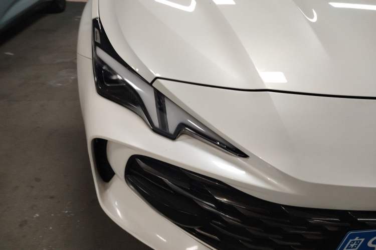 Used MG 7 2023 2.0T Automatic Hunter Luxury Edition Right Front Headlight