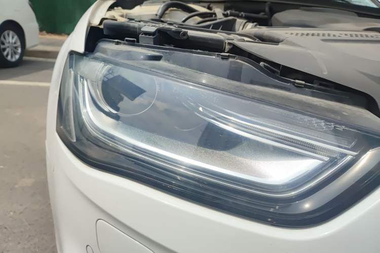 Used Audi A4L 2016 35 TFSI Collector's Edition Automatic Standard Model Right Front Headlight