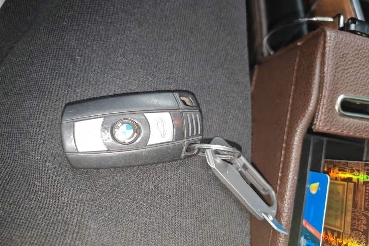 Used BMW X5 2013 xDrive35i Leading Model Vehicle Key
