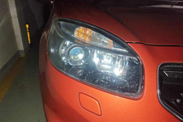 Used Renault Koleos 2010 2.5L 4x4 Luxury Version
