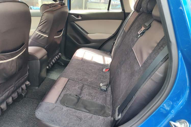 Used Mazda CX-5 2013 2.0L Automatic Two-Wheel Drive Comfort Version Left Rear Seat