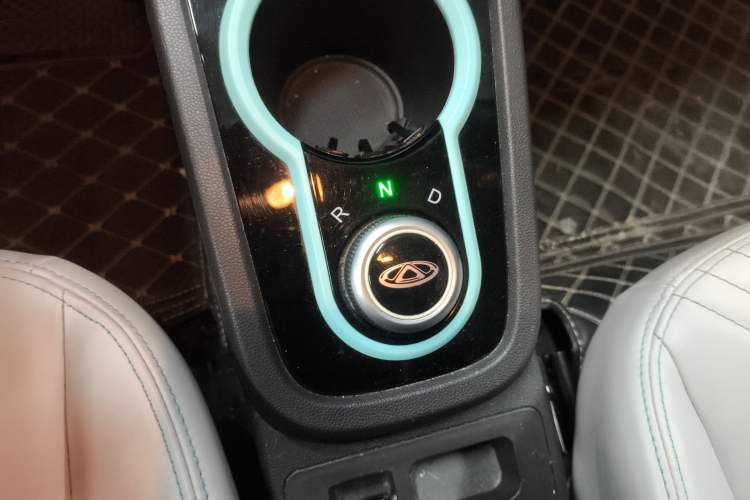 Used Chery Little Ant 2021 200 000 Yuan Ant Fan Edition Energized Version NMC Lithium Battery 408 km