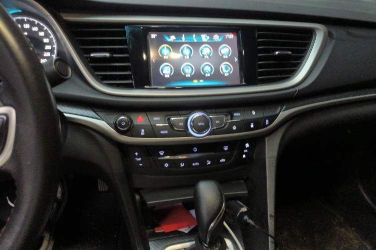 Used Buick GT 2019 18T Automatic Connected Elite Model China VI Standard Audio And AC Panel