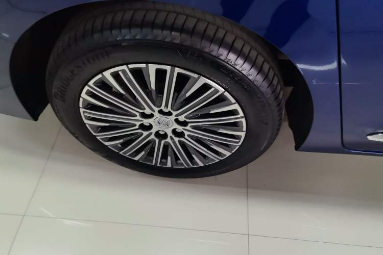 Used Buick GL8 New Energy 2024 Lu Zun Luxury Edition 7-Seater