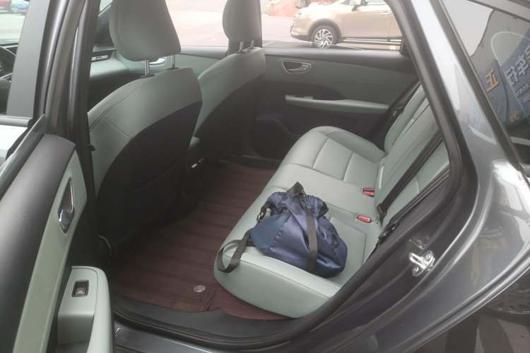 Used Roewe D6 2025 450km Deluxe Edition