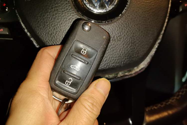 Used Volkswagen Sagitar 2018 280TSI DSG Comfort Model Vehicle Key