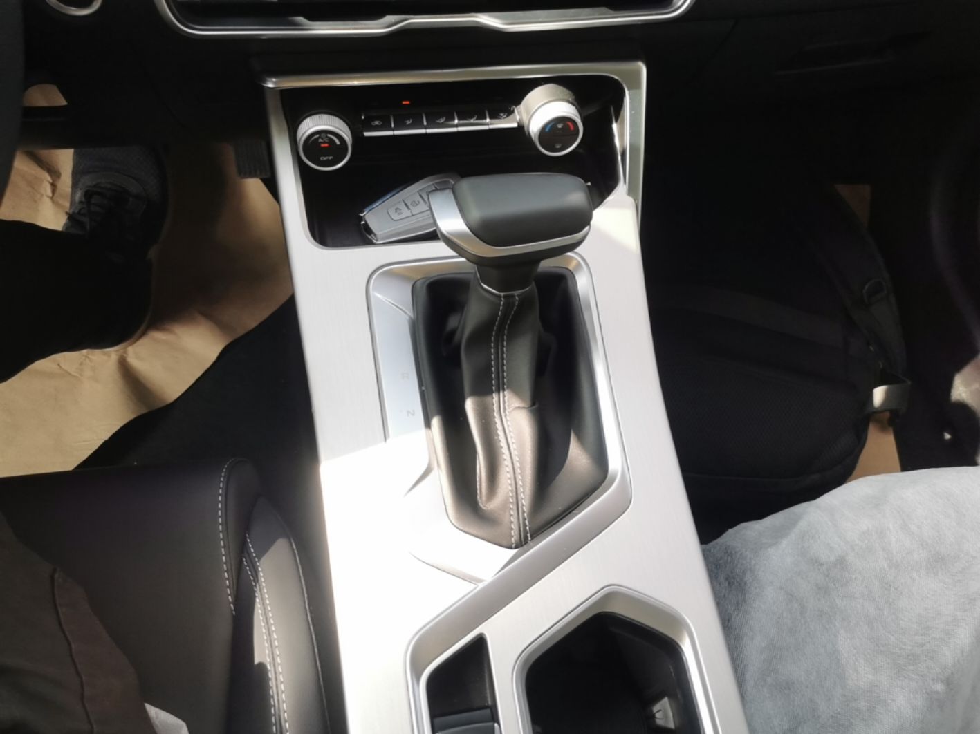 Geely Auto Coolray 2025 1.5L CVT Super Edition — снимка 16