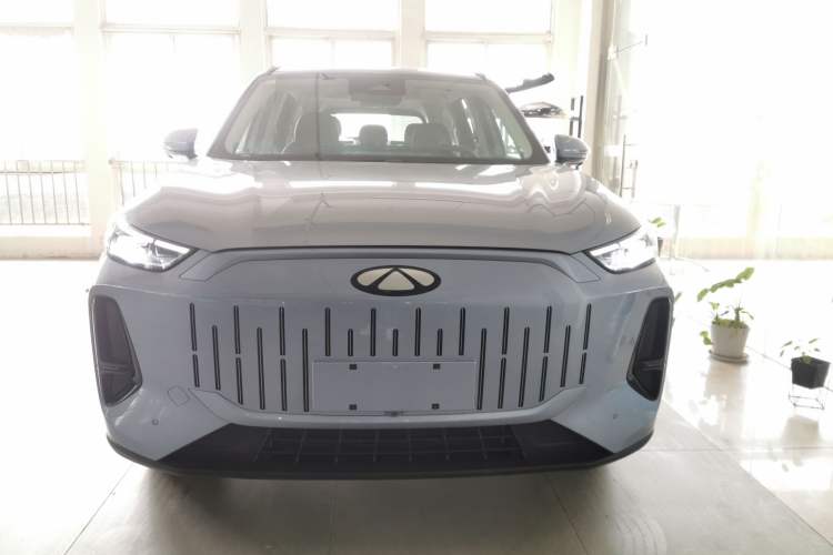 Used Chery Fengyun T9 2024 120 Long-Range Flagship Version 7 Seats Ternary Lithium Front