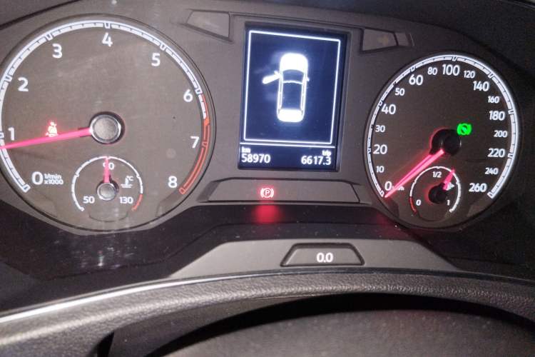 Used Volkswagen T-ROC 2021 280TSI DSG Two-Wheel Drive Elite Connect Edition