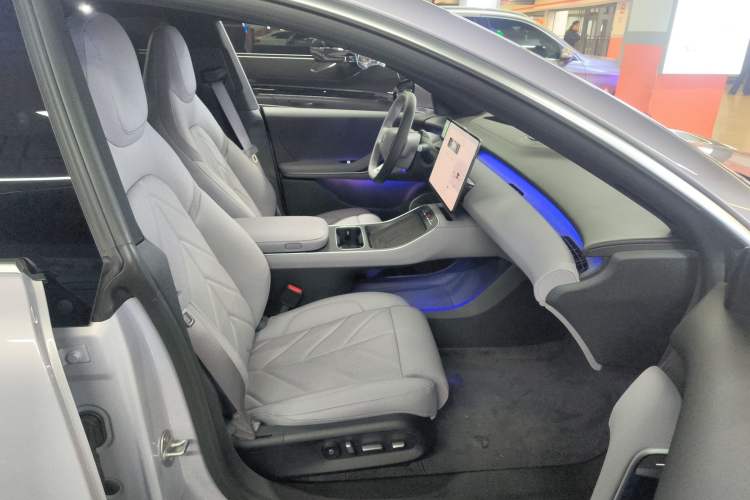 Used Nio ET5T 2025 100kWh Touring