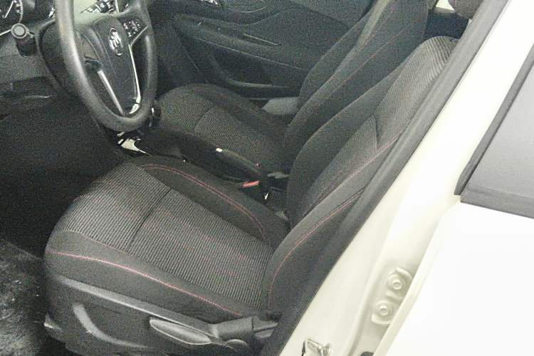 Used Buick Encore 2018 18T Automatic Two-Wheel Drive Urban Leading Model Left Front Seat