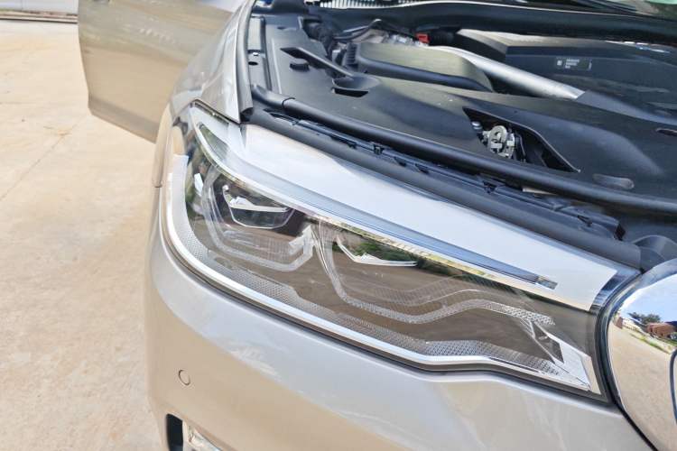 Used BMW 5 Series New Energy 2019 530Le Luxury Package Right Front Headlight