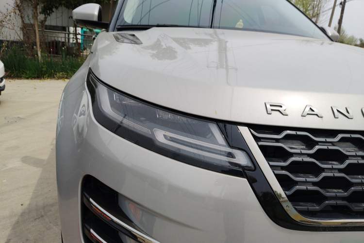 Used Land Rover Range Evoque 2023 Aurora L 249 PS Luxury Edition
