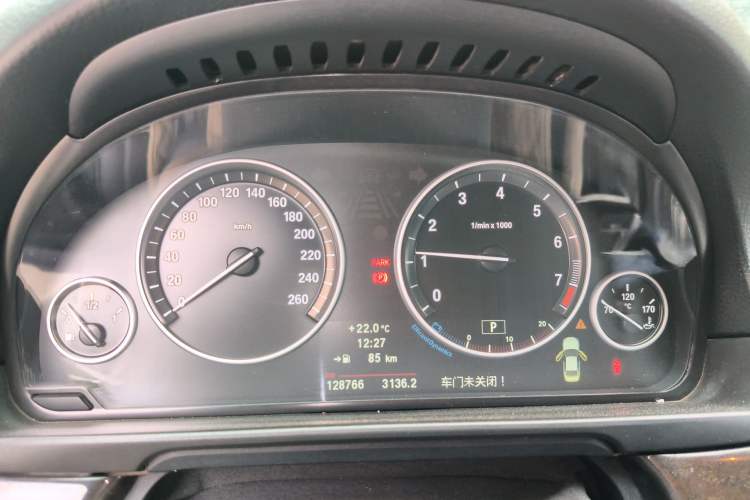 Used BMW 5 Series 2013 525Li Leading Model