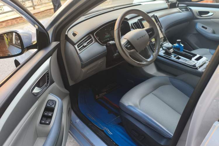 Used Rising ER6 2020 620 km Smart Drive Version
