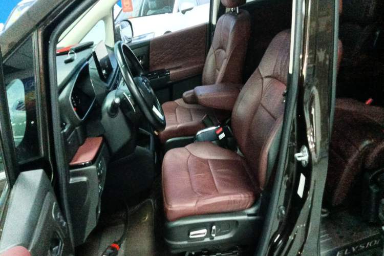 Used Honda Elysion 2022 2.0L eHEV Prestige Edition