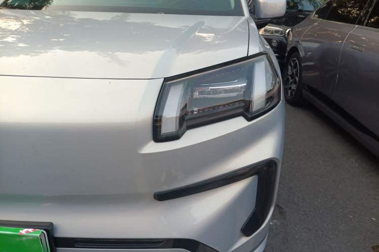 Used AION V 2024 Aion Tyrannosaurus 650 Smart Luxury Edition