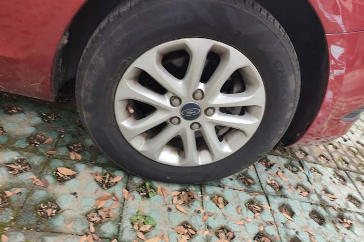 Used Ford Focus 2013 Hatchback Classic 1.8L Automatic Base Model