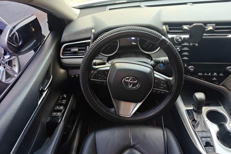 Used Toyota Camry 2018 Dual-Engine 2.5 HG Luxury Edition