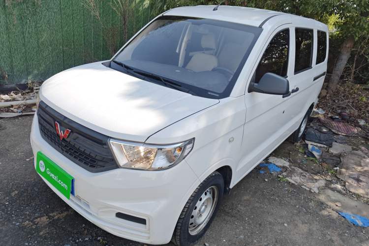 Used Wuling Hongguang V 2022 1.5L Jingqu Edition Electric-Assist LAR