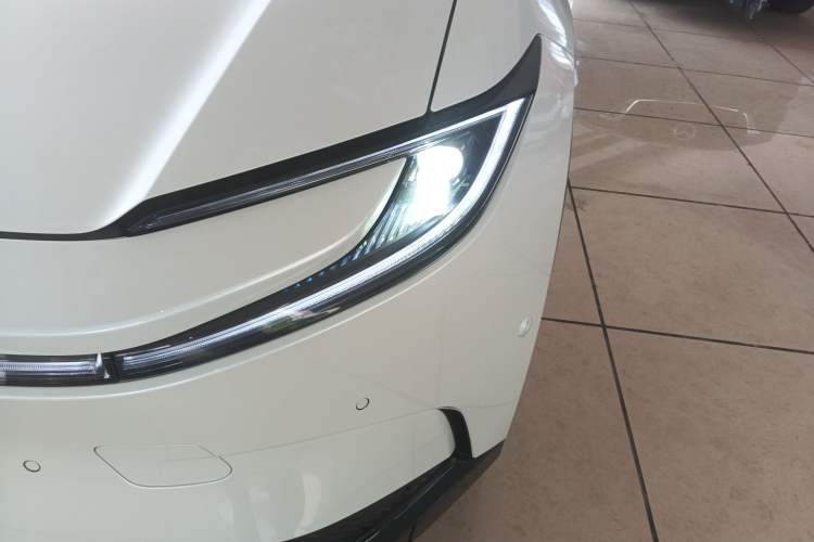 Used Toyota bZ5 2025 Model 550 PRO Smart Driving Edition
