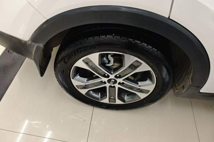 Used Kia Sportage R 2019 2.0L Automatic Smart Luxury Edition Right Rear Wheel Hub