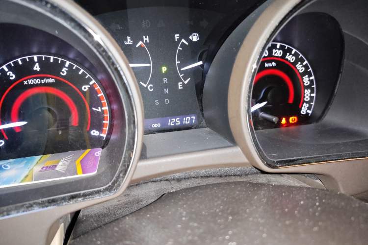 Used Toyota Highlander 2012 2.7L Two-Wheel Drive 7-Seater Luxury Edition
