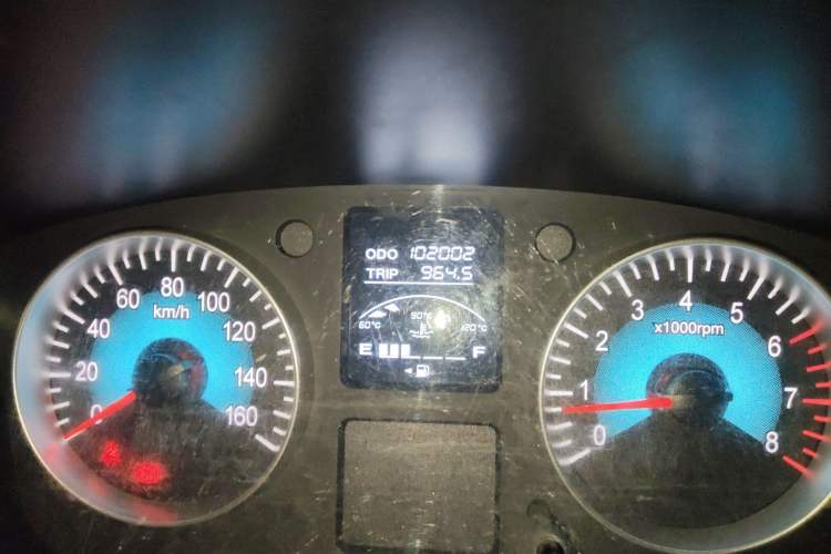 Used Jinbei Gold Hiace 2021 1.5L Passenger Vehicle Engineering Lion 6 Seats
