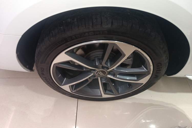 Used Audi A4L 2022 40 TFSI Fashion Dynamic Model Right Rear Wheel Hub