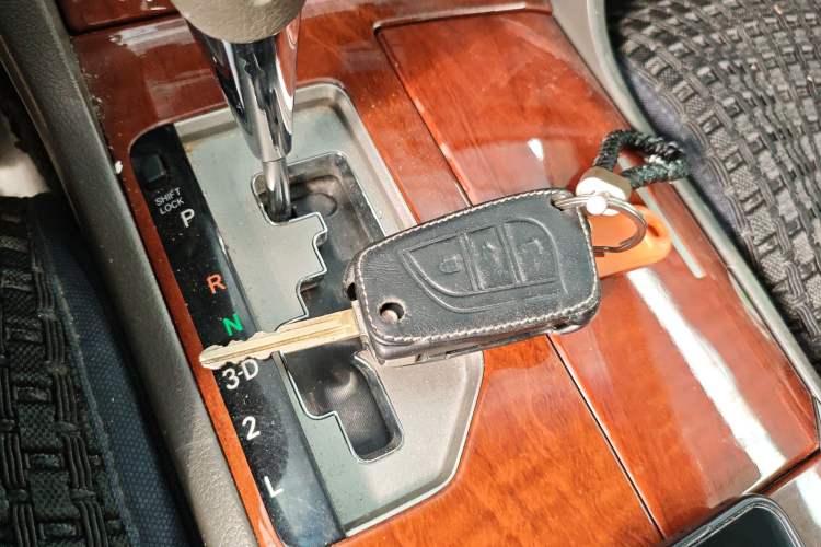 Used Toyota Camry 2013 200E Classic Elite Edition Vehicle Key