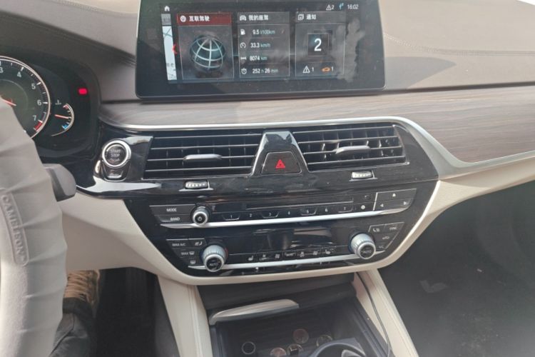 Used BMW 5 Series 2018 530Li Leading Edition Luxury Package
