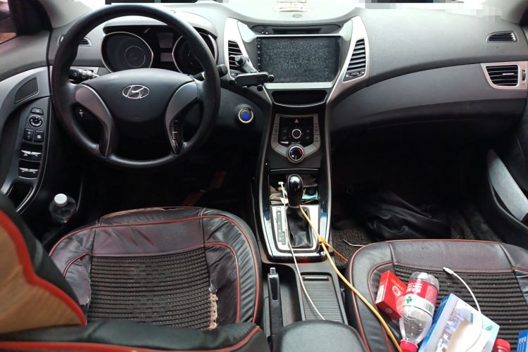 Used Hyundai Elantra (5th Generation / Langdong) 2015 1.6L Automatic Leading Model Center Console