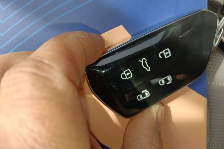 Used Volkswagen Viloran 2024 380TSI Premium Edition Vehicle Key