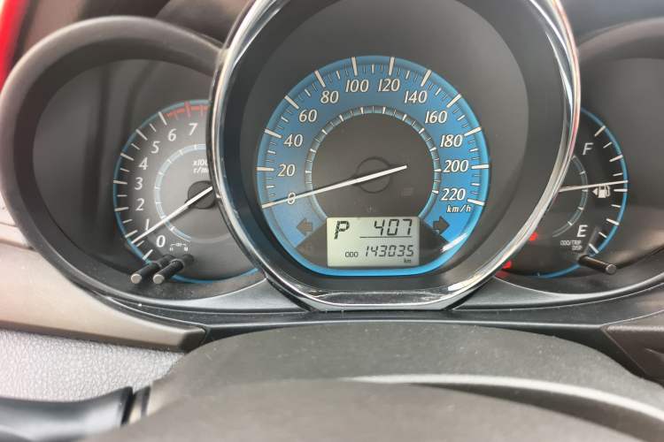 Used Toyota YARiS L Zhi Xuan 2015 1.5E Automatic Charm Edition
