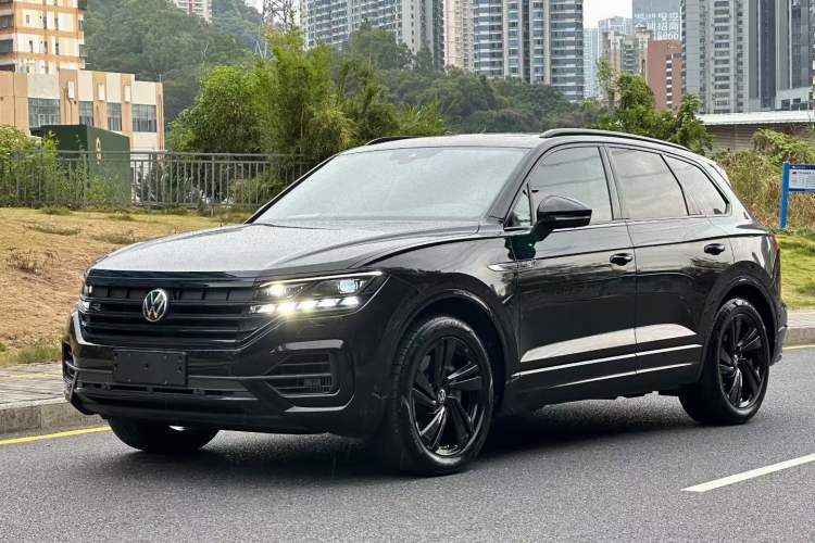 Used Volkswagen Touareg 2022 3.0 TSI Luxury Edition Black Diamond Sport Package