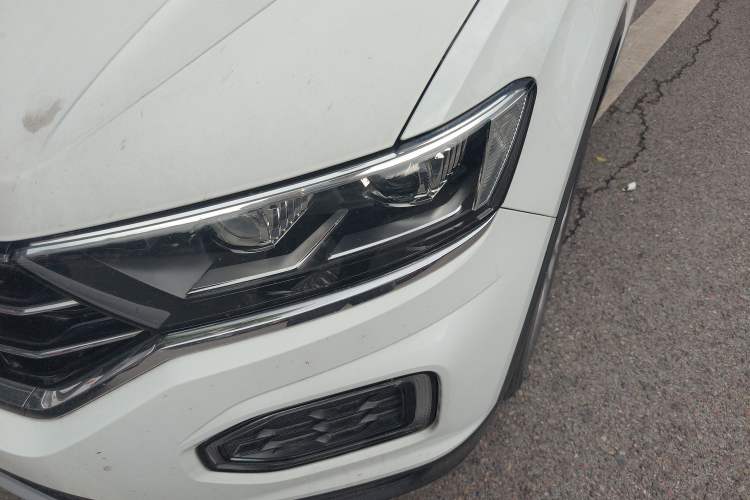 Used Volkswagen T-ROC 2019 230TSI DSG Two-Wheel-Drive Advanced Version China VI Standard Left Front Headlight