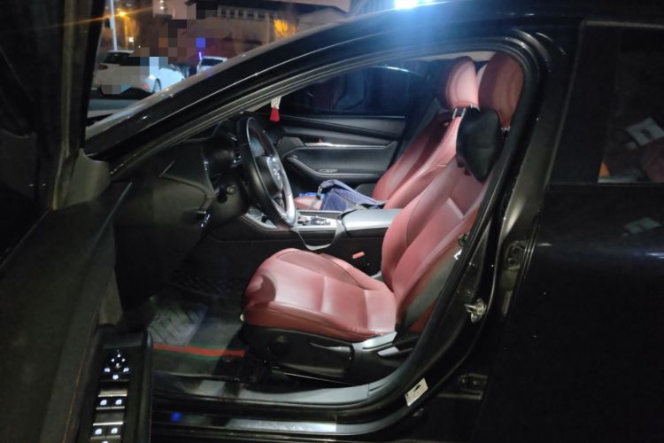 Used Mazda Mazda 3 Axela 2022 2.0L Automatic Premium Black Obsidian Edition
