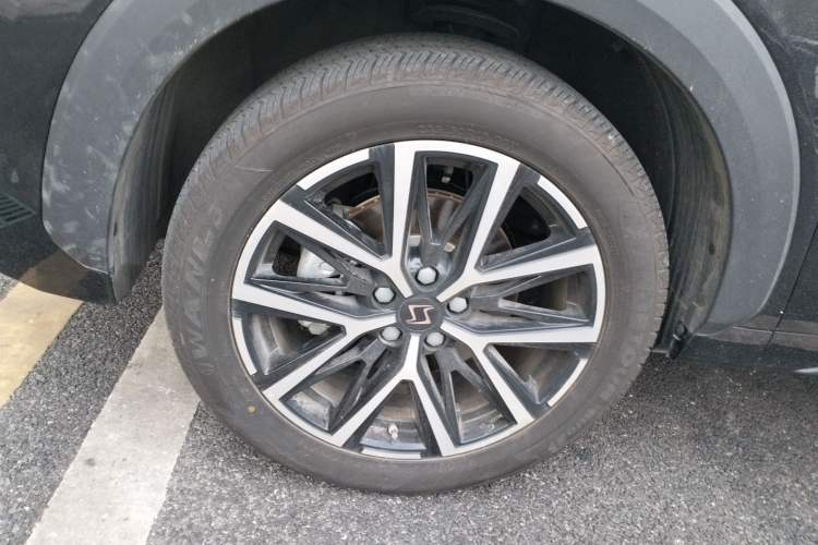 Used SOL X8 PLUS 2023 1.5 TGDI DCT Smart Edition 7-Seater Left Front Wheel Hub