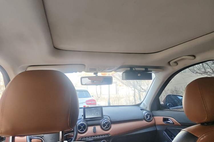 Used BAIC Senova X35 2016 1.5L Automatic Luxury Edition
