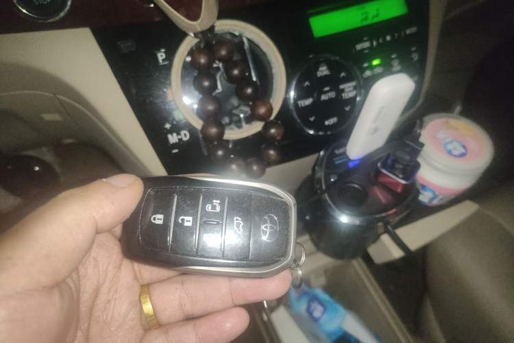 Used Toyota Previa 2012 2.4L 7-Seater Luxury Edition
