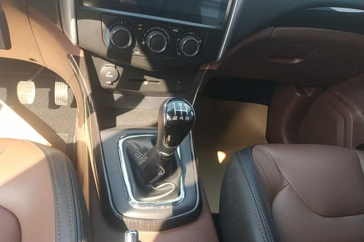 Used FORTHING SX6 2016 1.6L Manual Elite Model
